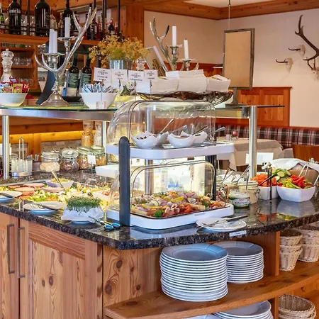Schroeckerhof Szálloda 4*