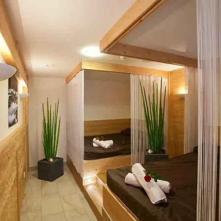 Schroeckerhof Szálloda 4*