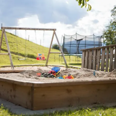 ホテル シュロッカーホーフ 4*