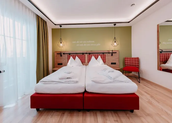 Отель Schroeckerhof 4*